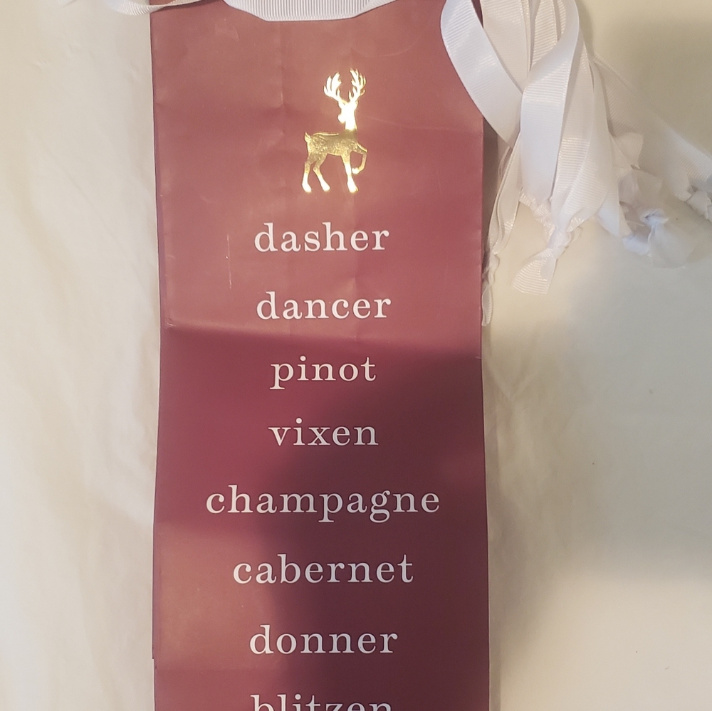 Design Group Wine Bottle Gift Bags Holiday Reindeer 5in x 13in x 4in 12-Pack